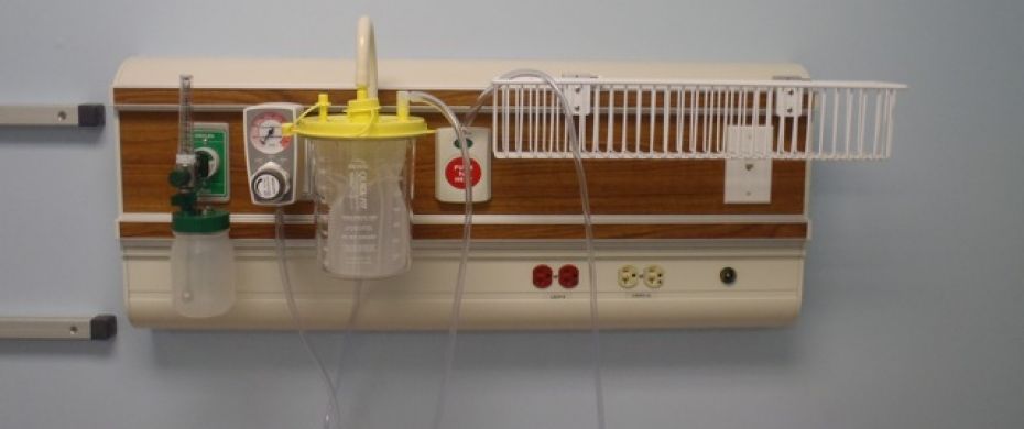 Medical Gas console with accessories